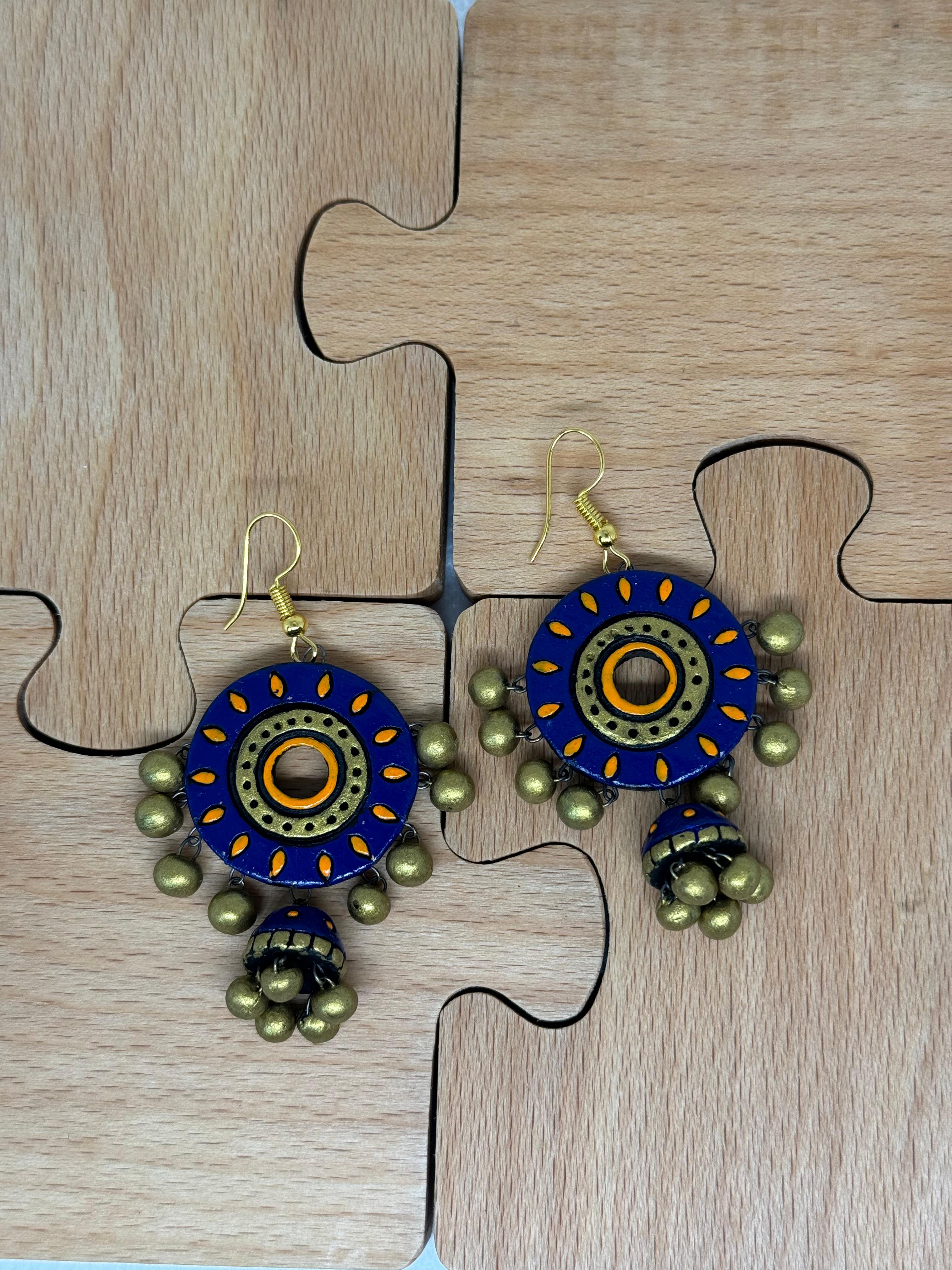 Antique Fusion earrings with square design