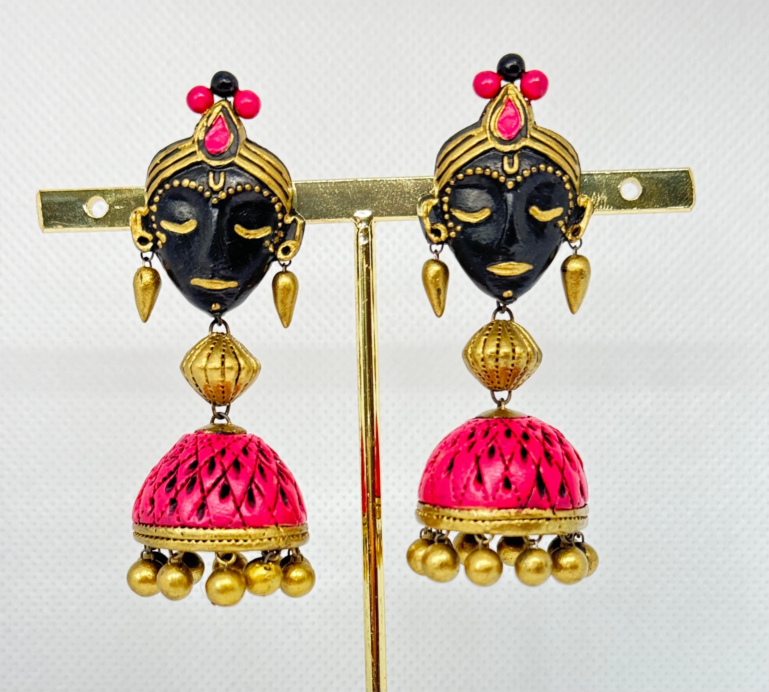 Tribal girl Jhumkas, Women art design