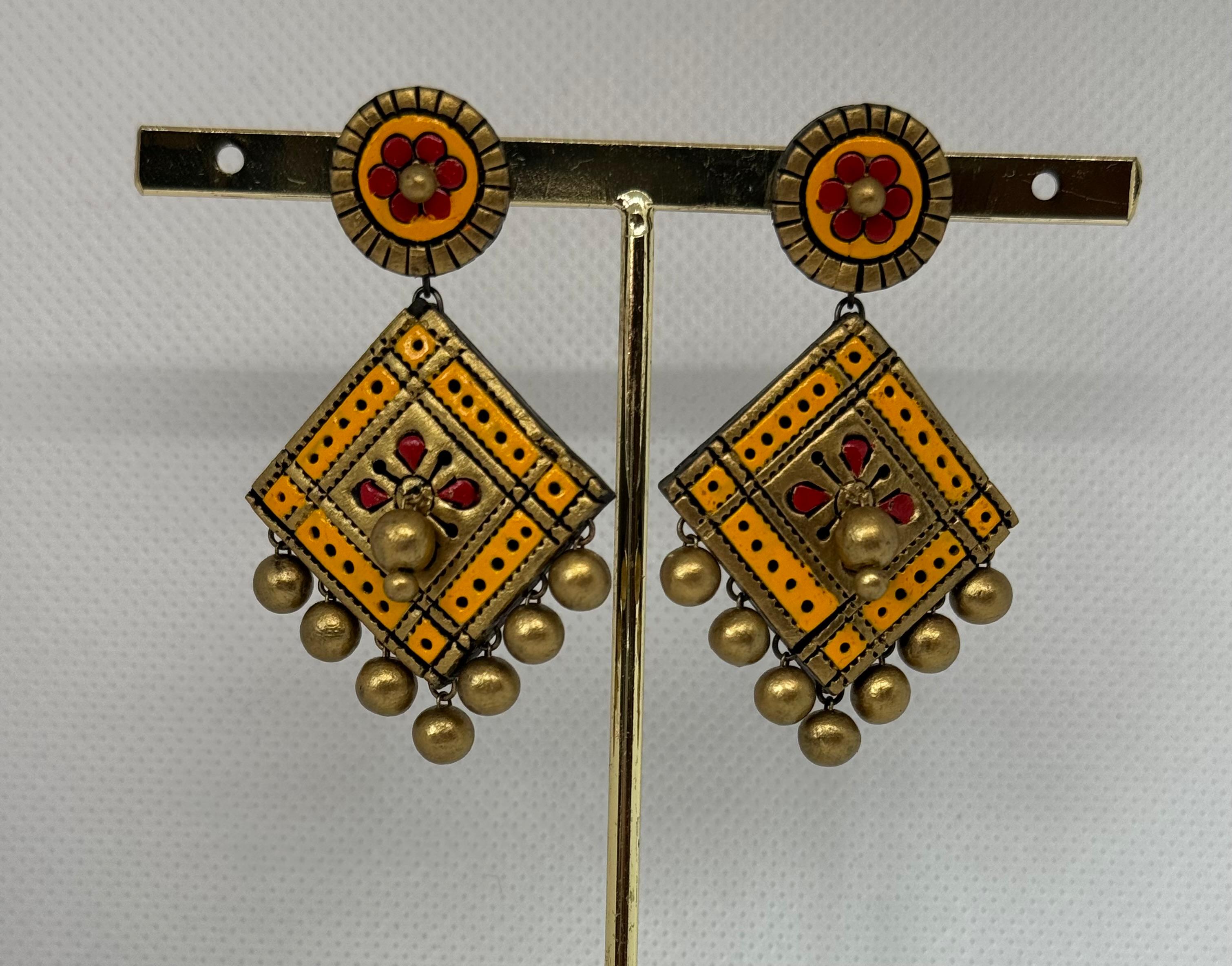 Antique Fusion Jhumka with diamond shape